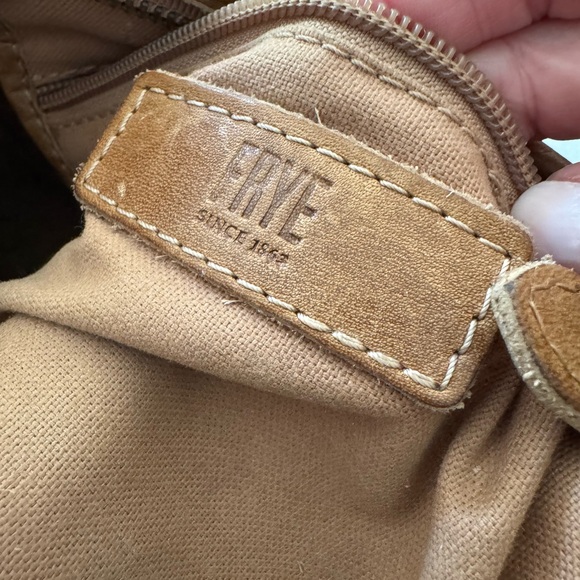 Frye Cara Saddle bag Tan Leather - Picture 7 of 10